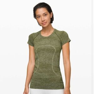 Lululemon Swiftly Speed Short Sleeve FIELD GREEN Sz 8 Blokette Sporty Chic